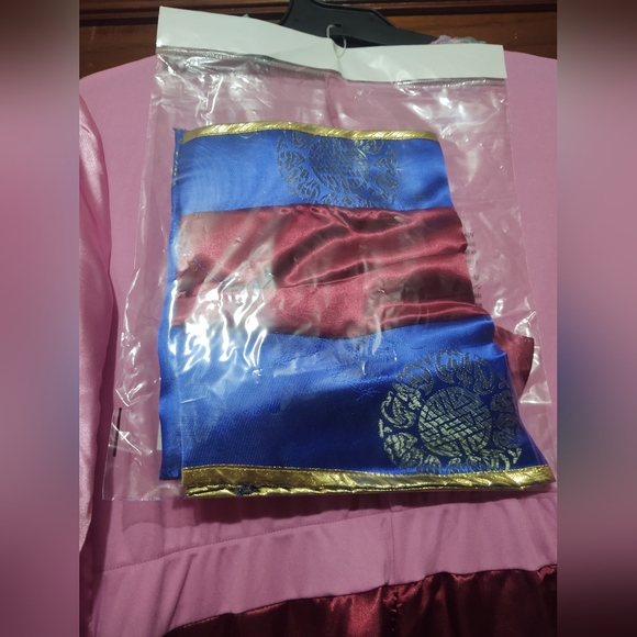 7/8 girls Mulan dress Disney princess - Picture 4 of 5